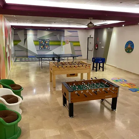 Ciudad De Otel 3*