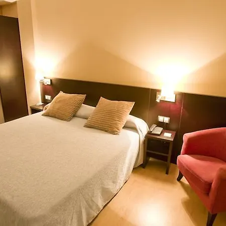 Hotel Ciudad De 3*
